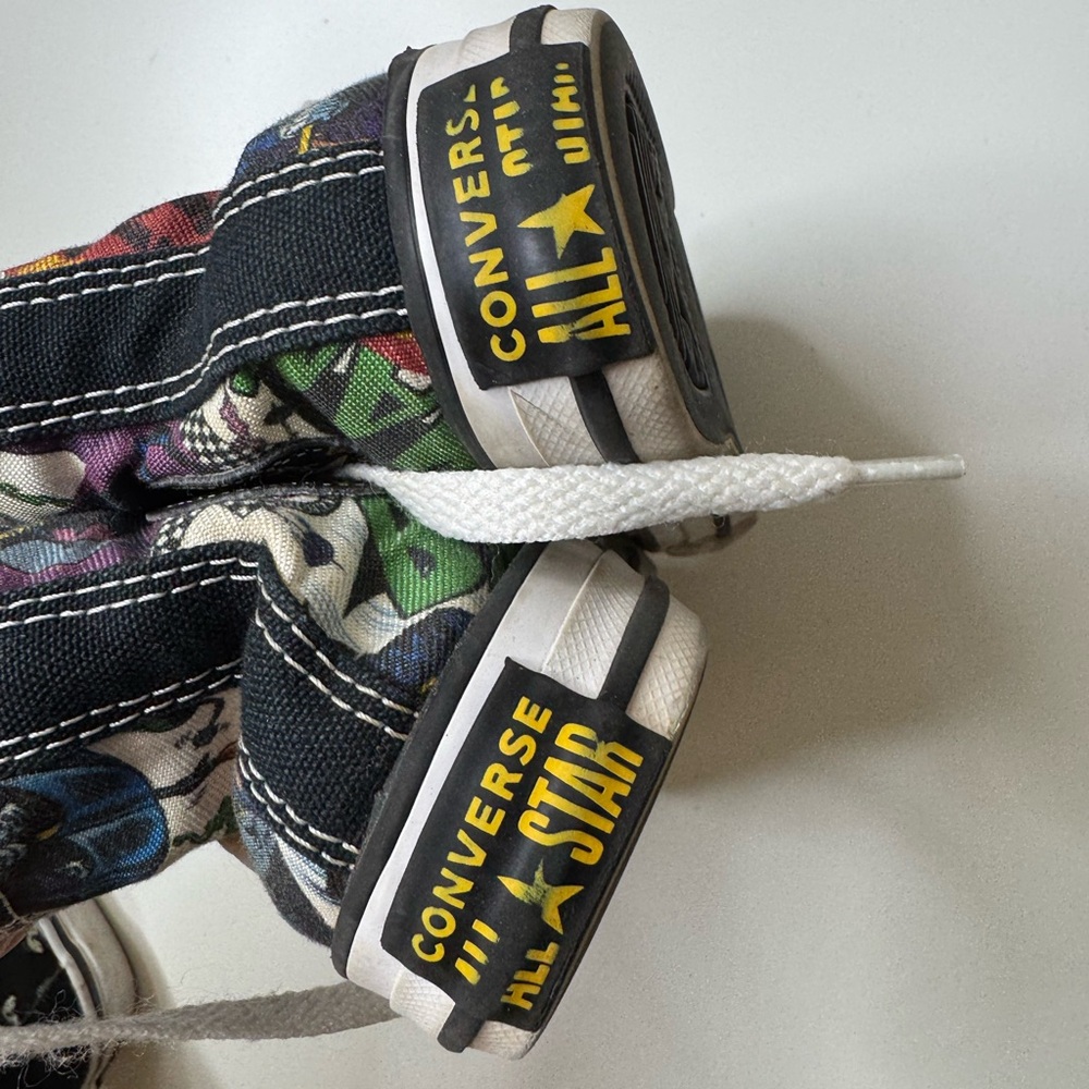 Batman boys high top converse size 11 - Picture 8 of 9